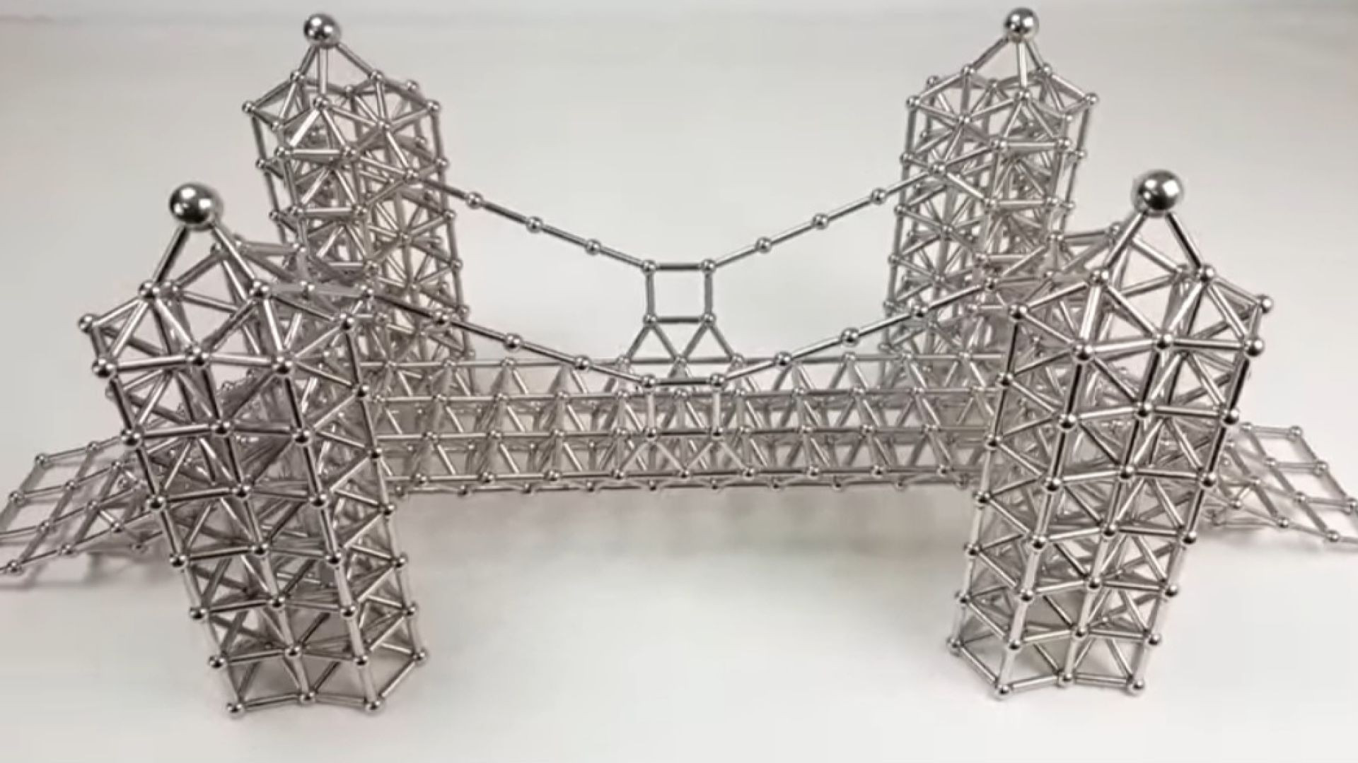 Tower Bridge made of Magnets| Magnetic Games