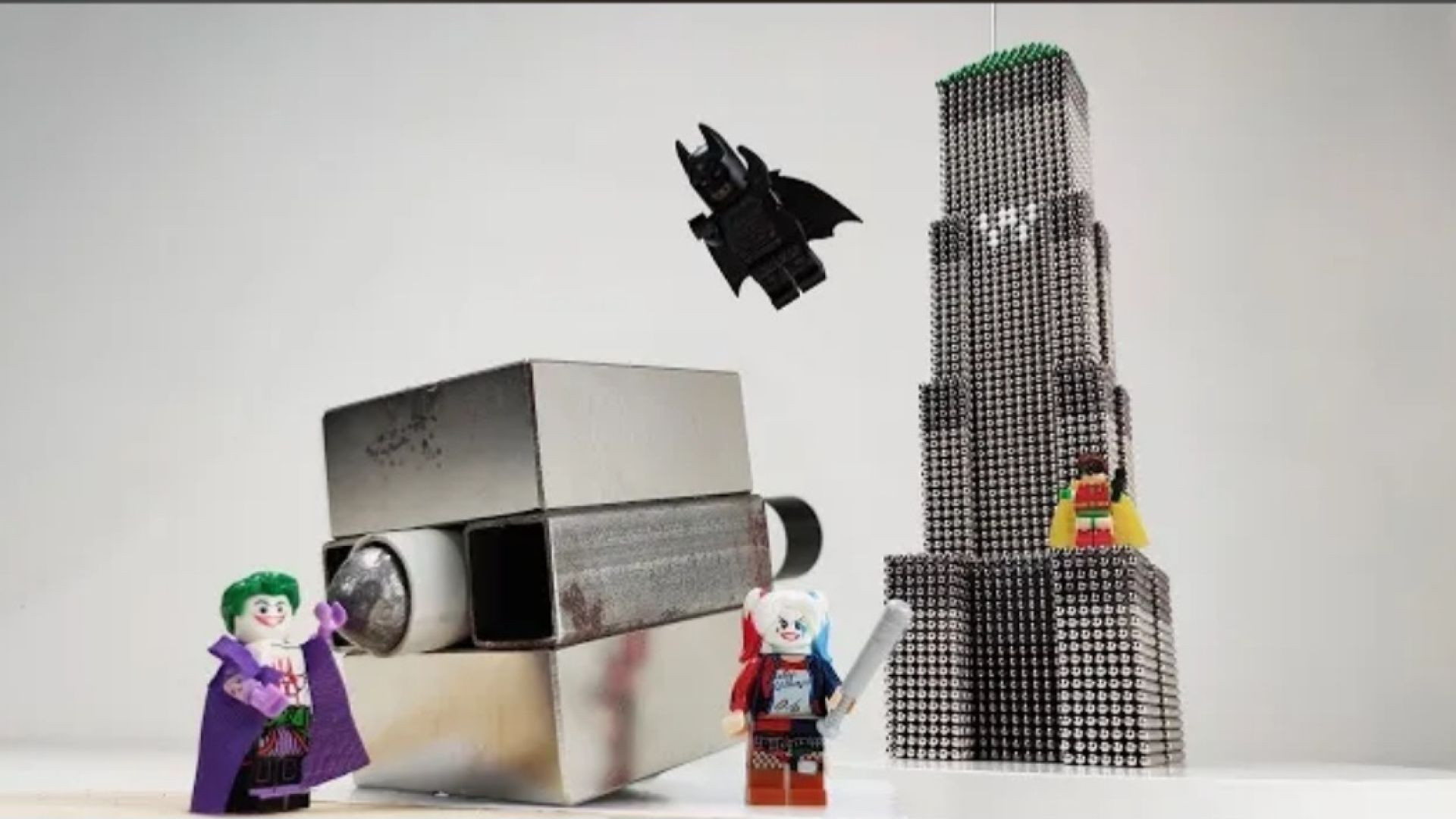 ⁣Batman's tower VS Joker's magnetic cannon I Magnetic Games